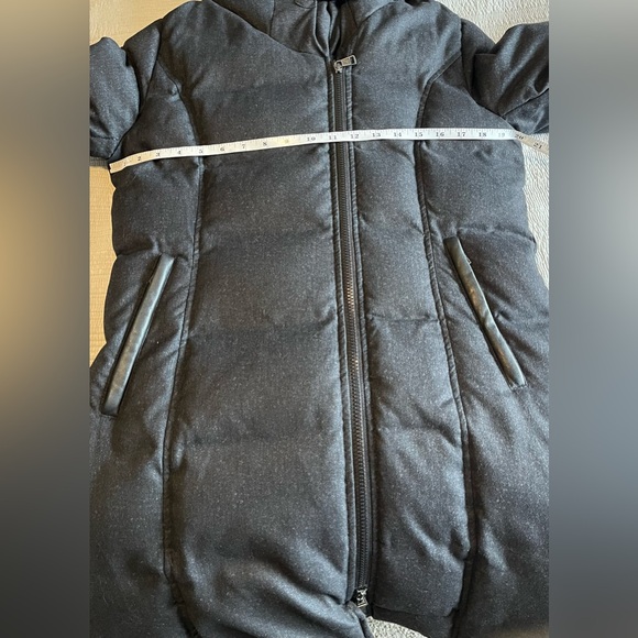 Ookpik Island Black Downfill Jacket Size Large - Picture 9 of 14